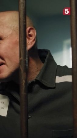 Привели маньяку его последнюю жертву #пятыйканал #юмор #приколы #фильмы #кино #сериал #детектив