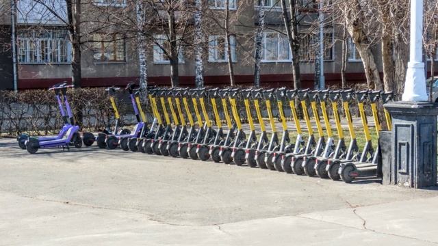 Исторический центр Кемерово(сквер на ул. Орджоникидзе, у Орбиты, дом на ул. Н. Островского, 27)