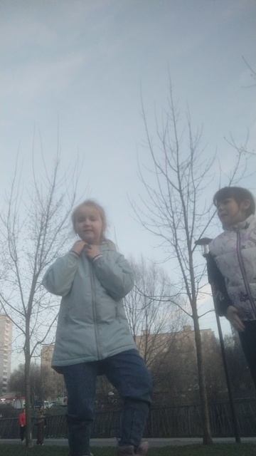 VID_20250416_192511.mp4