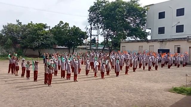Tarana e Begum Farkhanda Faiz Urdu Primary School смотреть онлайн