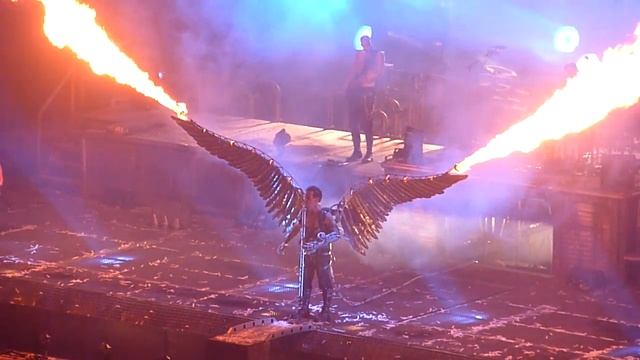 Rammstein live in Forum Los Angeles May 20 2011 - Engel смотреть онлайн