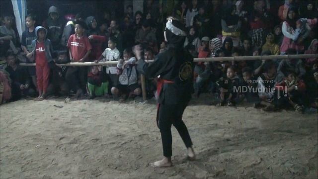 Silvia Nirmala Silat dari BINA PUTRA di Cimuncang Agustus 2019 смотреть онлайн