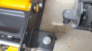Домкрат, который РЕАЛЬНО поднимет 3 тонны! JCB TH3307 (весит 33 кг.)