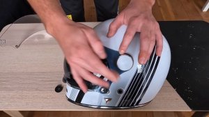 How to change visor on By City Roadster II helmet