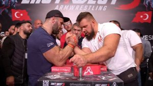 Denis Cyplenkov and Alex Kurdecha