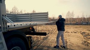 Новая эра в обслуживании дорог — обзор КАМАЗа с КМУ от ООО «Мега Драйв»