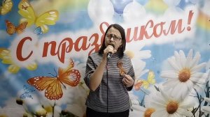 "Солдат" - Ольга Навамлинова, руководитель кружка.