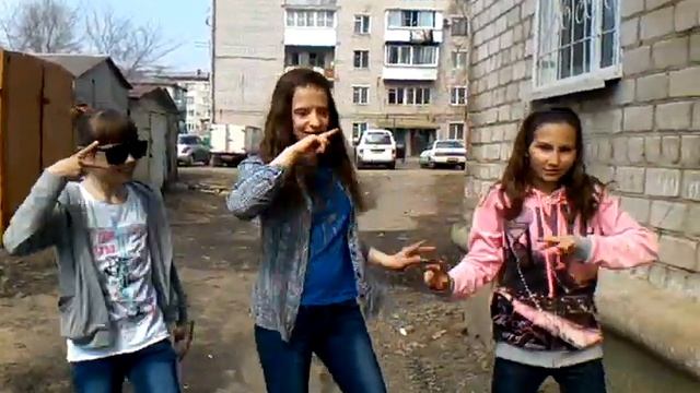Девочки танцуют "Опа ганга стайл" смотреть онлайн