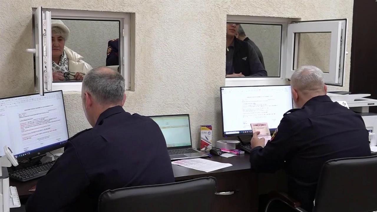 Граждане Абхазии могут получить российские водительские удостоверения в упрощенном порядке