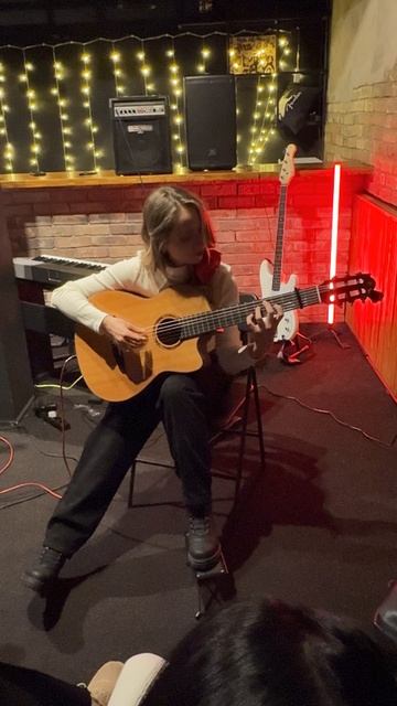 Наша ученица Бревнова Анна с композицией Shape Of My Heart смотреть онлайн