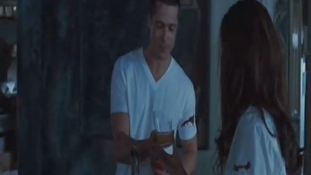 Mania, de Galileu Arruda (com cenas de Angelina Jolie e Brad Pitt)
