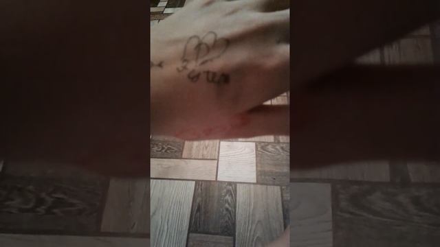 Показываю свои разрисованые руки! смотреть онлайн