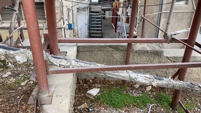 Jan , 2022. Прогулка с Заремой по Баиловo. Крыши, крыши…. смотреть онлайн