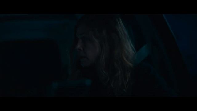 трейлер триллера "Хэллоу-роуд" с Розамунд Пайк и Мэттью Ризом смотреть онлайн