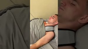 МИШУ ЛЕТВИНА ВЕЗУТ НА КАТАЛКЕ В БОЛЬНИЦУ  ПОЛСЛЕ ОПЕРАЦИЙ😱😱😱 #shorts