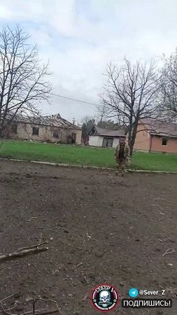 Противник демонстрирует последствия поражения места дислокации и размещения техники