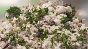 Салат из шпрот и риса Жасмин