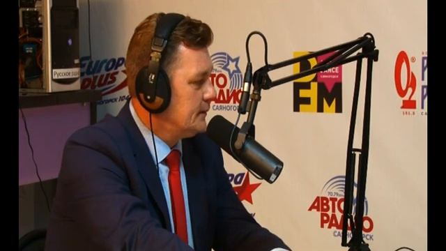 В радиоэфире Глава Саяногорска ответил на вопросы, в частности про «Красные озера» смотреть онлайн