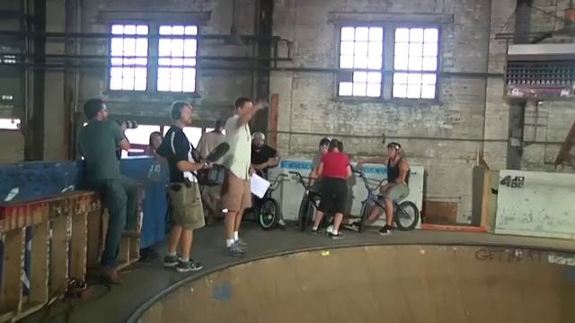 Daredevils Dare Not: BMX Behind the Scenes смотреть онлайн