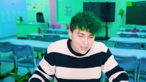 VID_20250416_215335_389.mp4