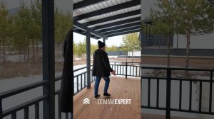 Удивительный Одноэтажный дом с Спокойным ремонтом и лестницей на Крышу