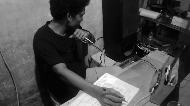 lagu sedih banget смотреть онлайн