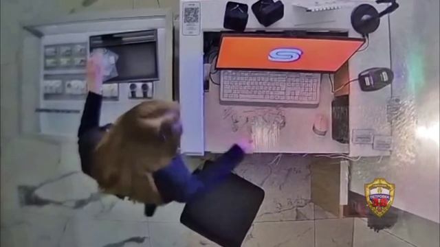 Полиция задержала участников аферы по хищению из ювелирного салона в Москве товаров на 22 млн рублей