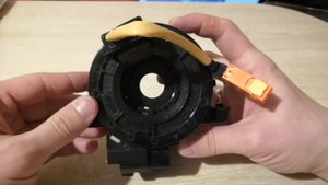 Как отрегулировать подрулевой шлейф| Toyota Aqua