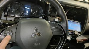 Подключение кнопок руля mitsubishi outlander 2018