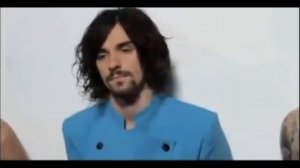 Ребята если вы хотите чтоб я снял вам отличный мега супер клип от вас мне нужны А 4000💶 B 4000💶