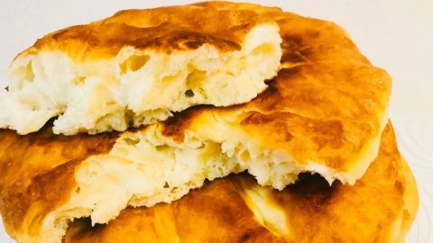 Пушистые ЛЕПЕШКИ на кефире. БАБУШКИН РЕЦЕПТ мягких пышек