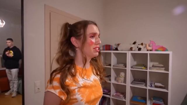 Анти версия  рививи стала ребёнком на 24 часа 