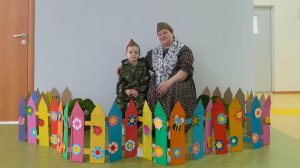 "Треугольные письма" (песня группы: "Непоседы").
Исполняют: Каменко Л. А. и Каменко И. В.