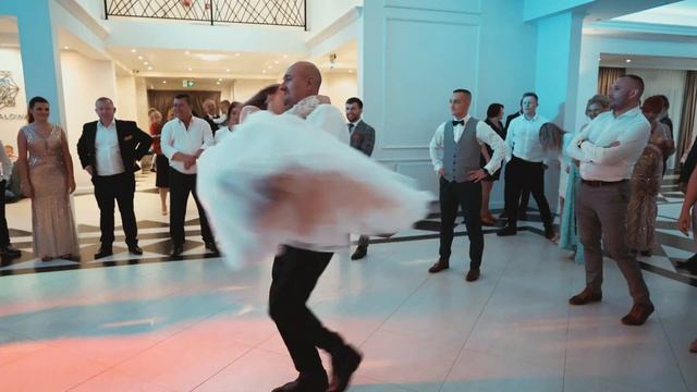 Ola i Marcin / 4K / teledysk / Foto-Video Natalia Zaleska / Kryształowa / Łochów смотреть онлайн