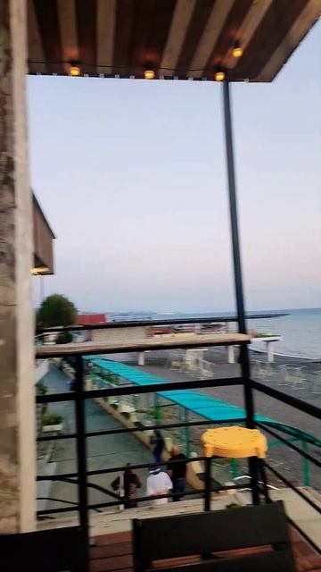 5 октября 2023. Хоста Сочи- Дивный вечер после купания в море в ресторанчике на балконе. смотреть онлайн