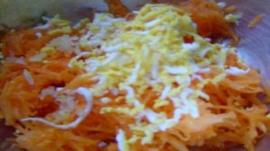 Тыквенный салат с яйцом и чесноком