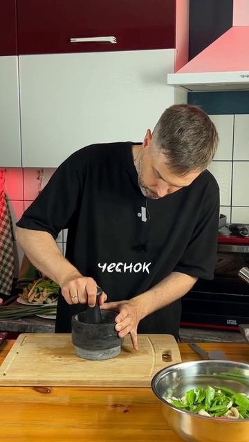 Лапша по-сычуаньски! Азия во всей красе - готовлю впервые. смотреть онлайн