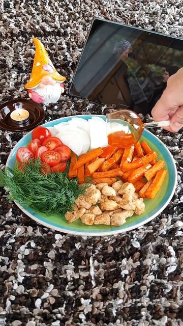 Сытный, и главное очень вкусный обед.🍂 смотреть онлайн