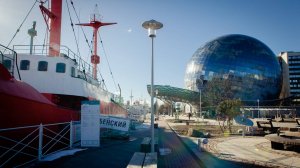 Калининград. Музей Мирового океана: суда, которые исследуют космос и глубины океана.