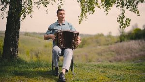 «Полынь трава» исп. Михаил Короткий