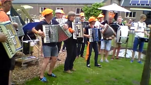 De Accordeon Fanfare  Marina смотреть онлайн