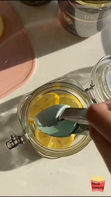 HONEY LEMON GINGER TEA UNTUK IMUN #shorts смотреть онлайн