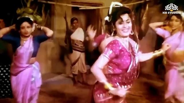 नवीन पोपट हा (Navin Popat Ha) | Laxmikant Berde | Marathi Song | Chal Re Lakshya Mumbaila Movie смотреть онлайн