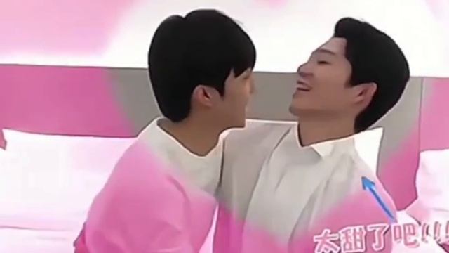 Max Lin and Shi Cheng Hao Kiss смотреть онлайн