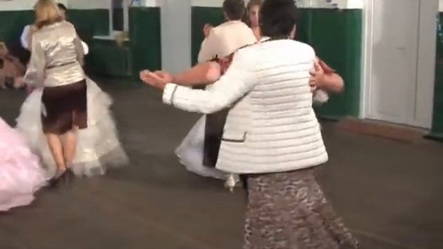 Випускний 2009 рік, 2 частина смотреть онлайн