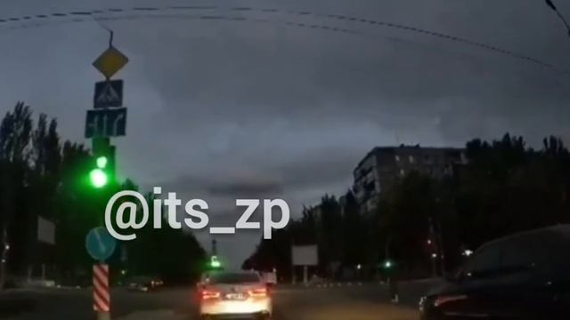 В Запорожье пассажир выпал из маршрутки смотреть онлайн