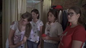 ПОДАРИЛИ НОУТБУК И КОСМЕТИКУ ДЕРЕВЕНСКОЙ ДЕВОЧКЕ!ОРЛОВЕЦ