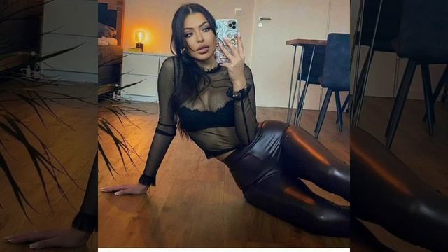 Soo Gorgeous And Stylish Pure Leather Pants Ideas For Women's смотреть онлайн