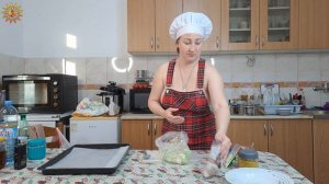 Original recipe. I'm cooking vegetables. Nudist  kitchen.  Cooking show. Mila naturist.