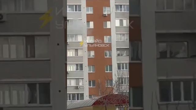 👨🏻🚒 Обстановка на месте пожара в Юго-Западном районе. Пожарные потушили огонь.